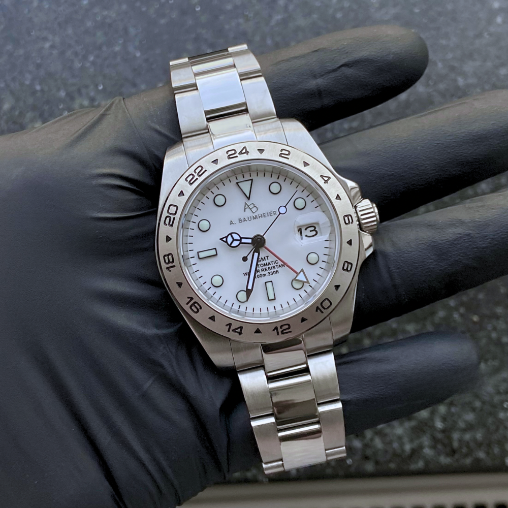 ADVENTURER - GMT - 39mm