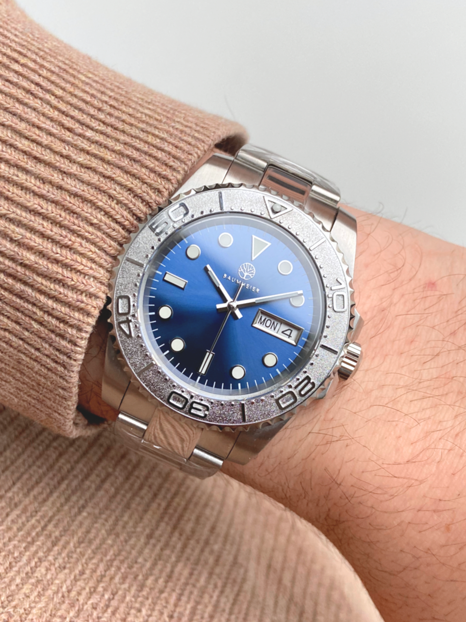 "Ocean Ray" | Multi-Lume | Day & Date | 40 mm